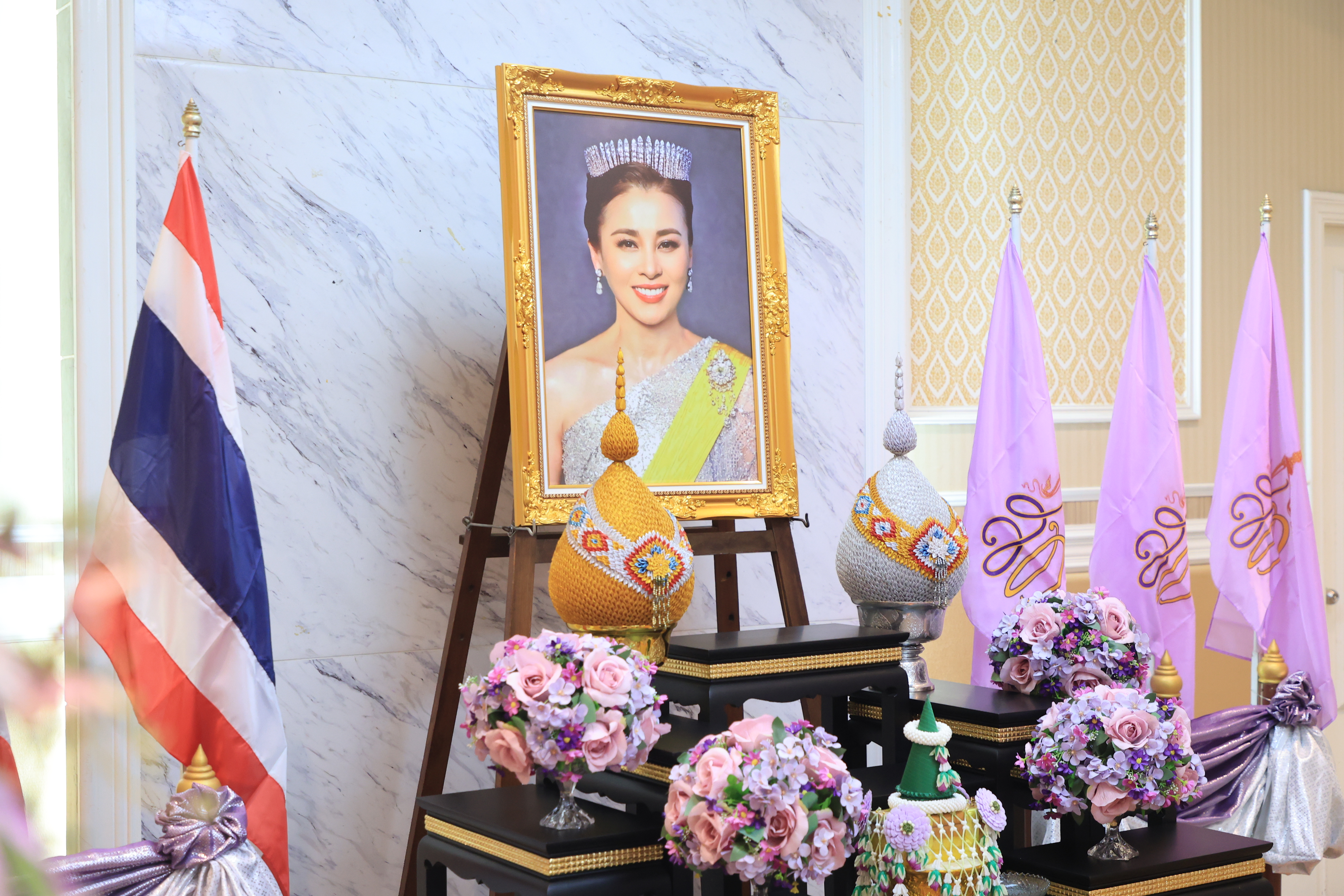 title - เลขาธิการ ส.ป.ก. ลงนามถวายพระพร สมเด็จพระนางเจ้าฯ พระบรมราชินี เนื่องในโอกาสวันเฉลิมพระชนมพรรษา 48 พรรษา 3 มิถุนายน 2568 ณ กระทรวงเกษตรและสหกรณ์